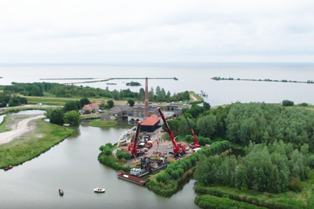 Eimerkettenbagger am Haken