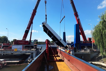 Intelligente Denkarbeit beim Austausch der Churchill-Brücke in Leiden