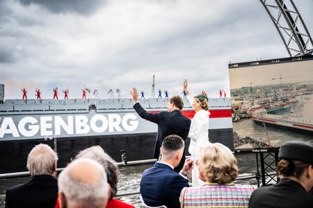 Queen Máxima christens Easymax vessels ‘Maxima’ and ‘Alexia’ during Delfsail