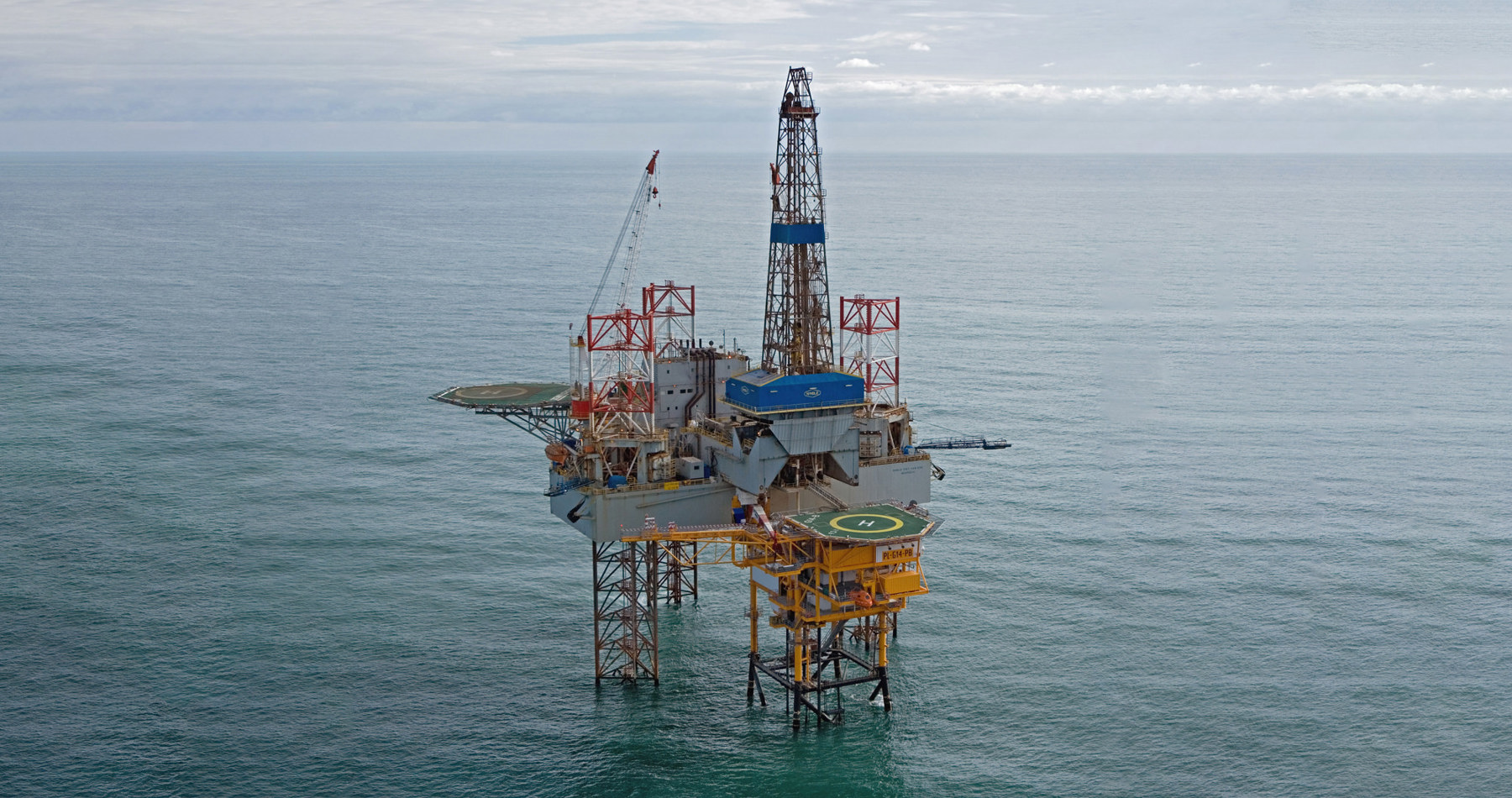 Wagenborg secures its first decommissioning project for topside and jacket transportation